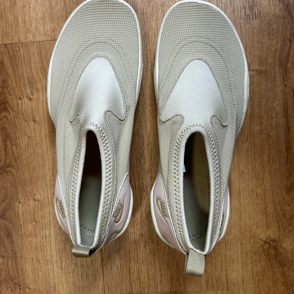 New without box Nike Aqua Turf Shoes US Women's Size 9